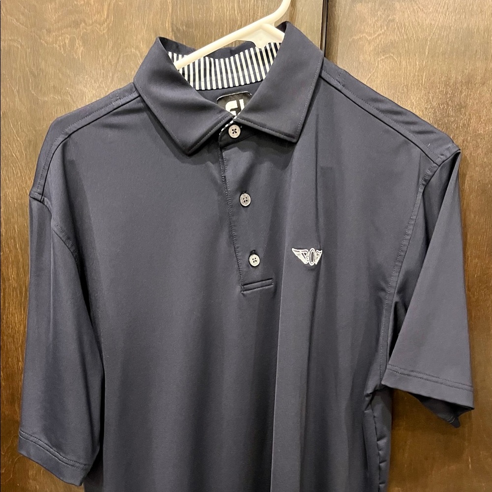 Navy Blue Mens Footjoy golf shirt. Mens medium. Olympic Club Logo on front chest